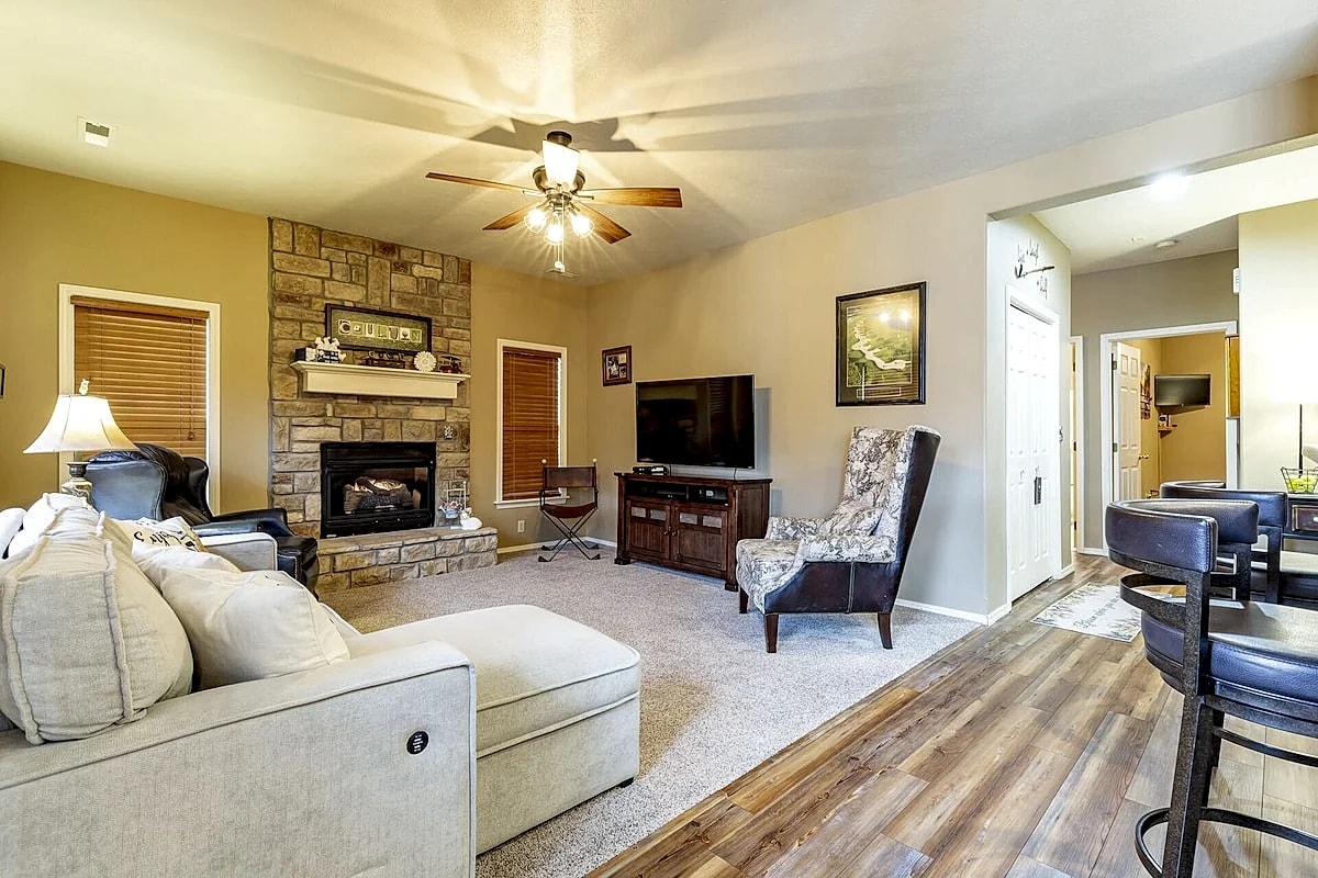 V1211-1, Golf-themed 2Br, 2Ba Villa on the 13th Fairway