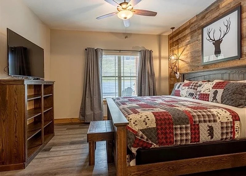 Dazzling Views Inside and Out at this Lofty Lodge at Chateau Cove in Branson! in Branson, Missouri, United States — photo 2