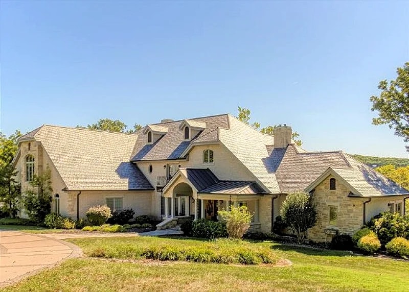 Look no further for your own private oasis on Table Rock Lake! in Blue Eye, Missouri, United States — photo 3