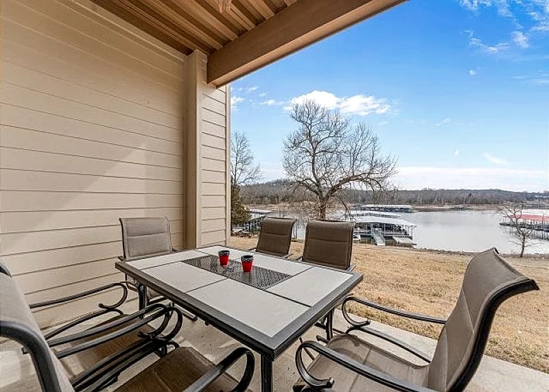Tranquility at On The Rocks 3-BD Lakefront Condo on Table Rock Lake in Branson, Missouri, United States — photo 4