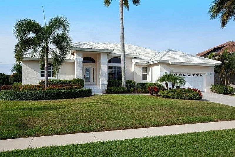 Escape to 620 Partridge Ct, Family-Friendly Waterfront Haven Near the Gulf in Marco Island