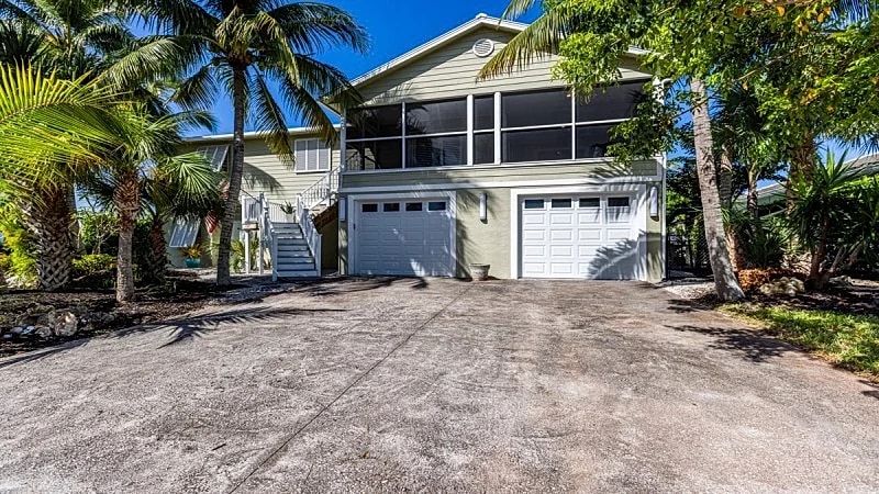 Rose Ct, 864, Island Oasis offers everything you need for a wonderful Vacation Getaway!
