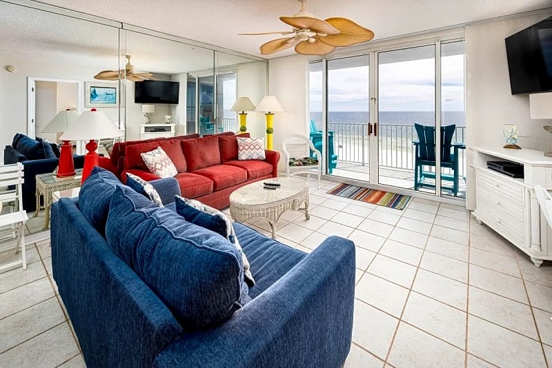 Island Princess 501: Beautiful 3 bedrooms, beach front, FREE BEACH SERVICE