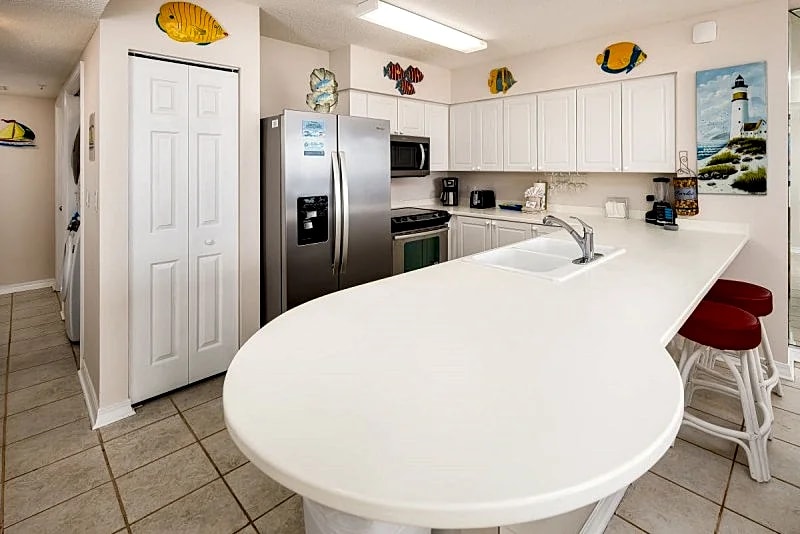Island Princess 501: Beautiful 3 bedrooms, beach front, FREE BEACH SERVICE in Fort Walton Beach, Florida, United States — photo 5