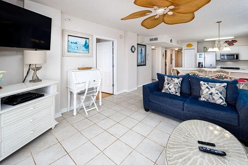 Island Princess 501: Beautiful 3 bedrooms, beach front, FREE BEACH SERVICE in Fort Walton Beach, Florida, United States — photo 3