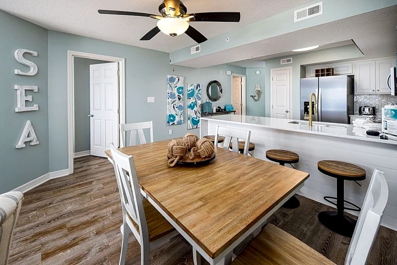 Gulf Dunes 308: Perfect Vacation Condos! WiFi, pool, FREE BCH SVC in Fort Walton Beach, Florida, United States — photo 5