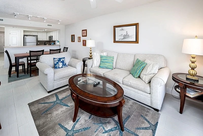 Gulf Dunes 215: Cozy 2 bedroom/2 bath with BONUS BUNK ROOM in Fort Walton Beach, Florida, United States — photo 4