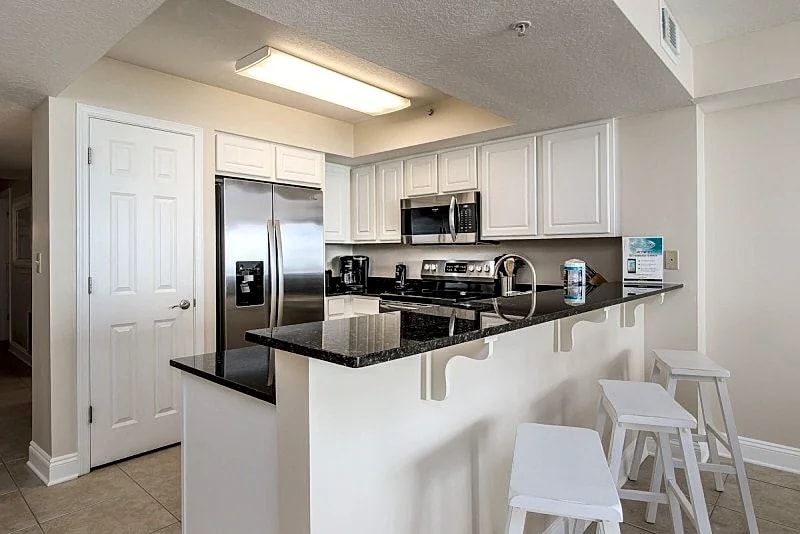 Sea Dunes 402: Luxury 3 Bed/2 Bath with Stunning Views! Free Beach Chairs in Fort Walton Beach, Florida, United States — photo 3
