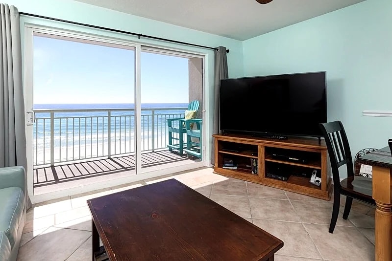 Pelican Isle 508: Direct Beach Front, Free Golf, Free Beach Service in Fort Walton Beach, Florida, United States — photo 4