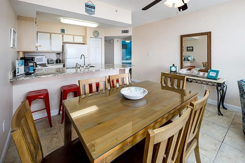 E.T.W. 3006: Rise and shine on beach time! Wake up to sunshine! Book now! in Fort Walton Beach, Florida, United States — photo 4
