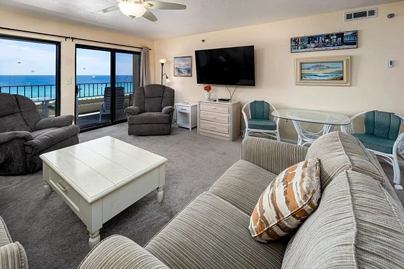 Surf Dweller 603: Very Large, Beach Front, 6th Floor, Free Beach Chairs! in Fort Walton Beach, Florida, United States — photo 2