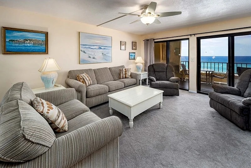 Surf Dweller 603: Very Large, Beach Front, 6th Floor, Free Beach Chairs! in Fort Walton Beach, Florida, United States — photo 4