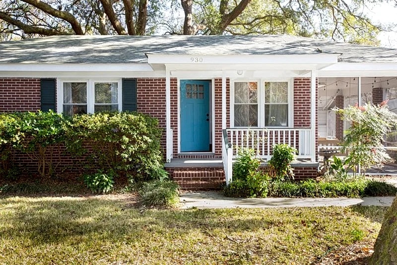 Live Oak Lounge – Charleston Rental – 3 Bedroom House Close to Everything in Charleston in Charleston, South Carolina, United States — photo 3