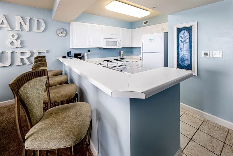 Pelican Isle 107: Cozy beach front condo, free beach chairs, dolphin cruise in Fort Walton Beach, Florida, United States — photo 5