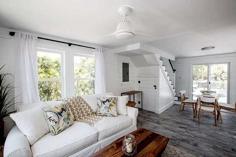 Casa Malibu - 3 Bed - 2 Bath - 1 Block from the Beach - Sleeps 8 in Folly Beach, South Carolina, United States — photo 5