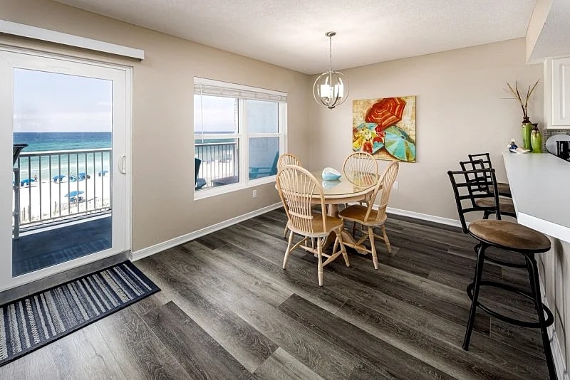 Islander 4002: Ideal location! Breathtaking views! Bch Srvc- Golf~Movies~WiFi in Fort Walton Beach, Florida, United States โ photo 4