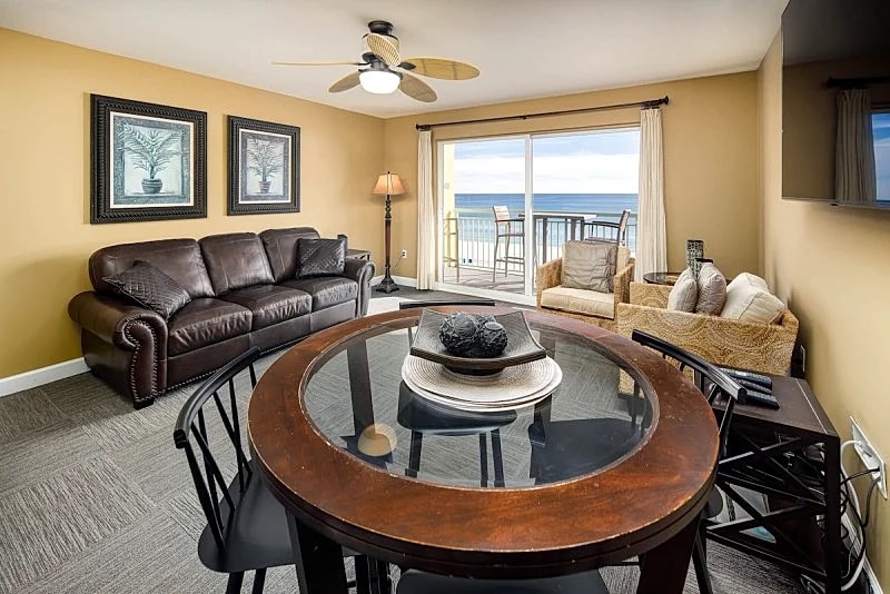 Pelican Isle 407: Take a breather in this lovely oceanfront unit!!! in Fort Walton Beach, Florida, United States — photo 5