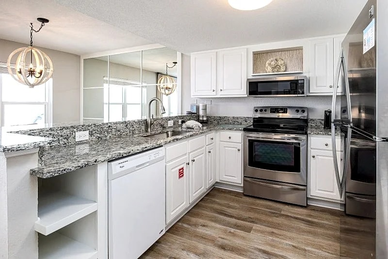 Islander 4007: Vacation Now In This Comfy Beach Front Dwelling! in Fort Walton Beach, Florida, United States — photo 5