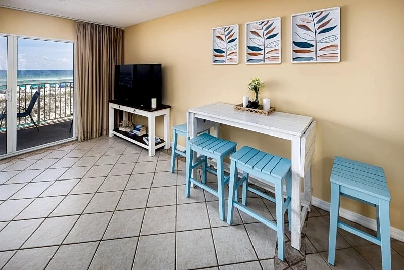Gulf Dunes 207: Charming Condo, Wifi Cable ,Free Bch Svc in Fort Walton Beach, Florida, United States — photo 2