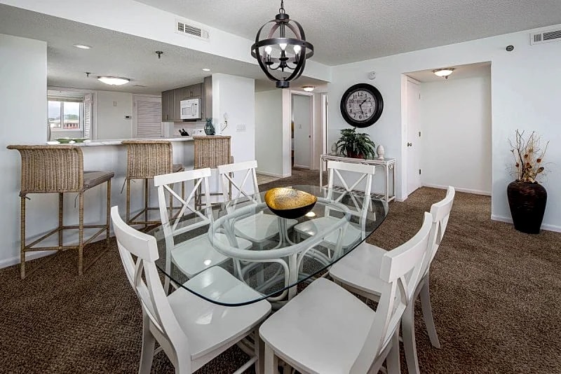 Surf Dweller 212: Expansive beach front 2 BD/2 BA, full kitchen, pool in Fort Walton Beach, Florida, United States — photo 5