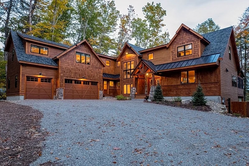 Ultimate luxury experience on Winnipesaukee