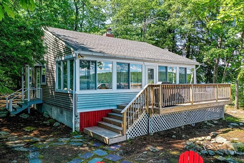 Winnipesaukee Cottage With Charm Galore in Moultonborough, New Hampshire, United States — photo 2