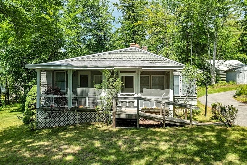Winnipesaukee Home PLUS Apartment For 10 Beach Dock Sunsets in Moultonborough, New Hampshire, United States — photo 4
