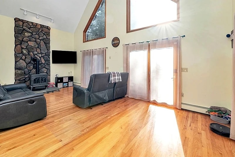 Suissevale on Winnipesaukee Home For 11 in Moultonborough, New Hampshire, United States — photo 4