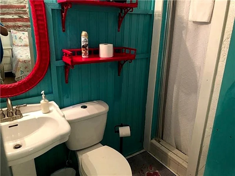 Surf Shack -1 bedroom beachfront paradise! in Folly Beach, South Carolina, United States — photo 3