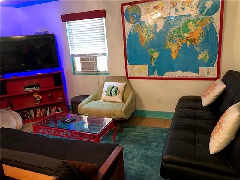 Surf Shack -1 bedroom beachfront paradise! in Folly Beach, South Carolina, United States — photo 2