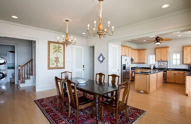Blue Waters Beachfront 5 BR private beach access in Folly Beach, South Carolina, United States — photo 4