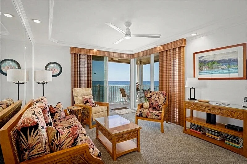 Hale Kona Kai 312 - Absolute Oceanfront Condo with wraparound lanai in North Kona, Hawaii, United States — photo 5