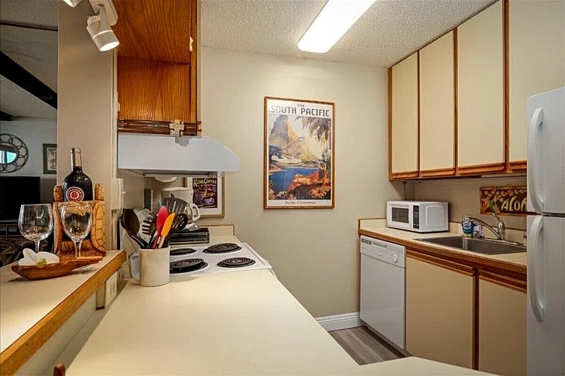 HKK 211 - Lagoon and Ocean view in North Kona, Hawaii, United States — photo 3