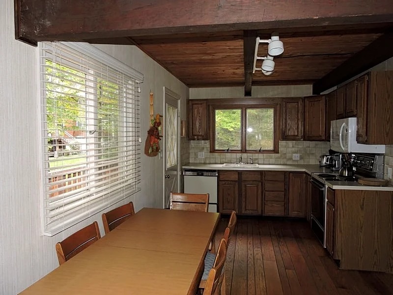 Located Directly Across The Street From The Suissevale On Winnipesaukee Beach in Moultonborough, New Hampshire, United States — photo 4