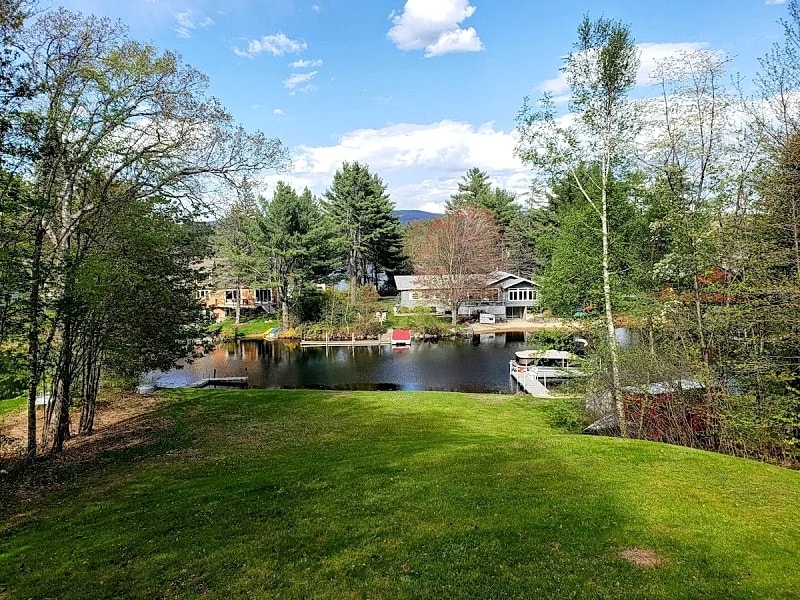 Lake Winnipesaukee Boaters Delight with Dock in Moultonborough, New Hampshire, United States — photo 2