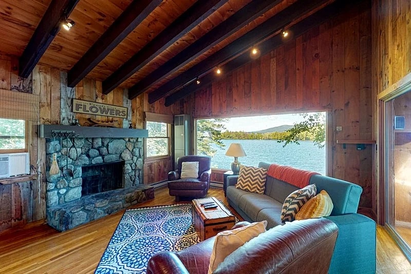 Architecturally Unique Lake House on Lake Winnipesaukee in Moultonborough, New Hampshire, United States — photo 2