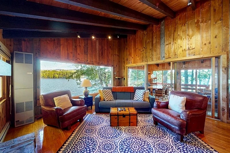 Architecturally Unique Lake House on Lake Winnipesaukee in Moultonborough, New Hampshire, United States — photo 4