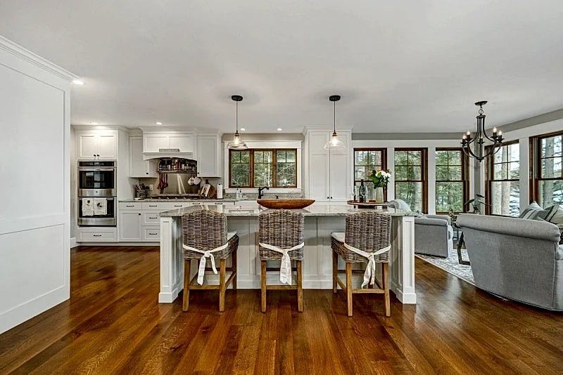 Luxury Lake House Overlooking Salmon Meadow Cove in Moultonborough, New Hampshire, United States — photo 5