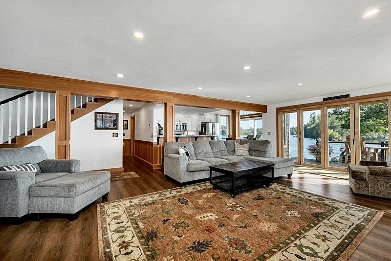 Luxury Home with Sand Beach and Great Views plus a Guest House in Moultonborough, New Hampshire, United States — photo 5