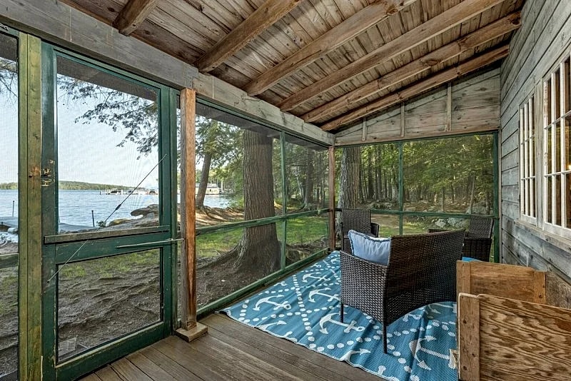 Newly Listed Pet Friendly Cabin on Lake Winnipesaukee with Dock Sleeps 4 in Moultonborough, New Hampshire, United States — photo 4