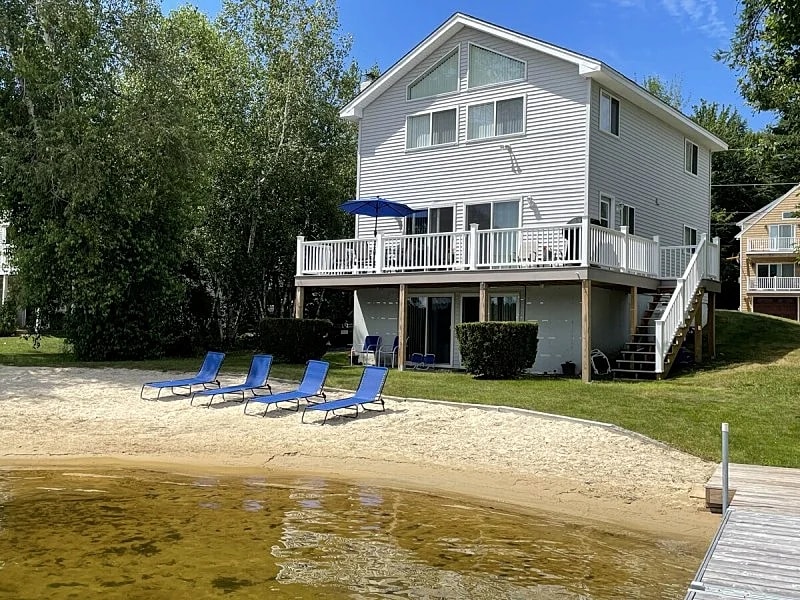 4 Bed 2 Bath Winnipesaukee Waterfront with Sand Beach and Dock that Sleeps 8