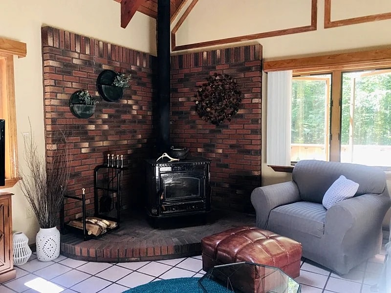 Spacious Suissevale Winnipesaukee Water Access Sleeps 10 in Moultonborough, New Hampshire, United States — photo 5
