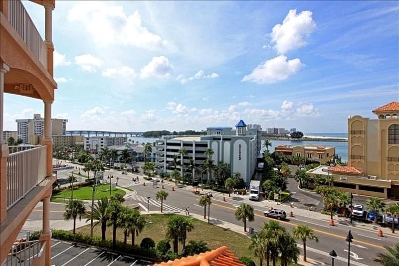 Waterfront Balcony View Luxury. SEE THE DOLPHINS. in Clearwater, Florida, United States — photo 4