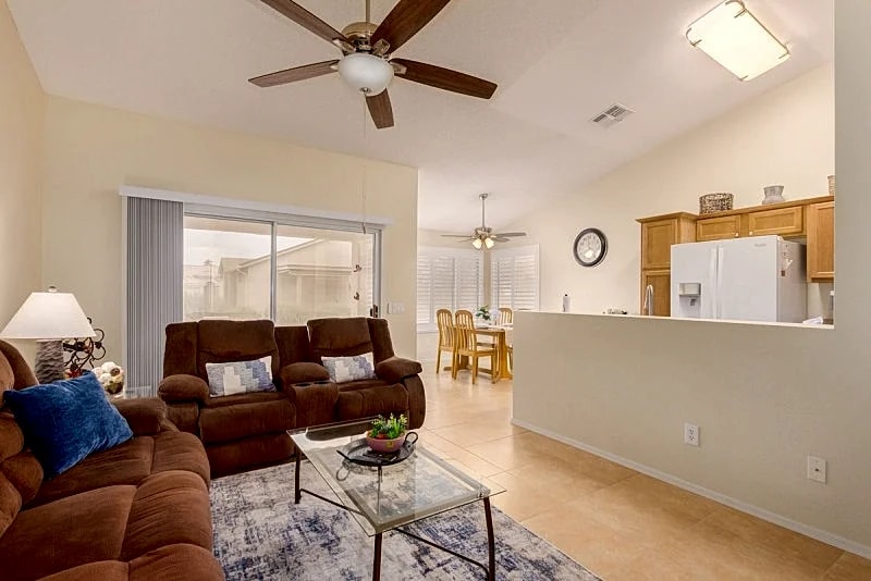 Sunbird Rental!  55+ Community w/ Amenities Galore in Chandler, Arizona, United States — photo 4