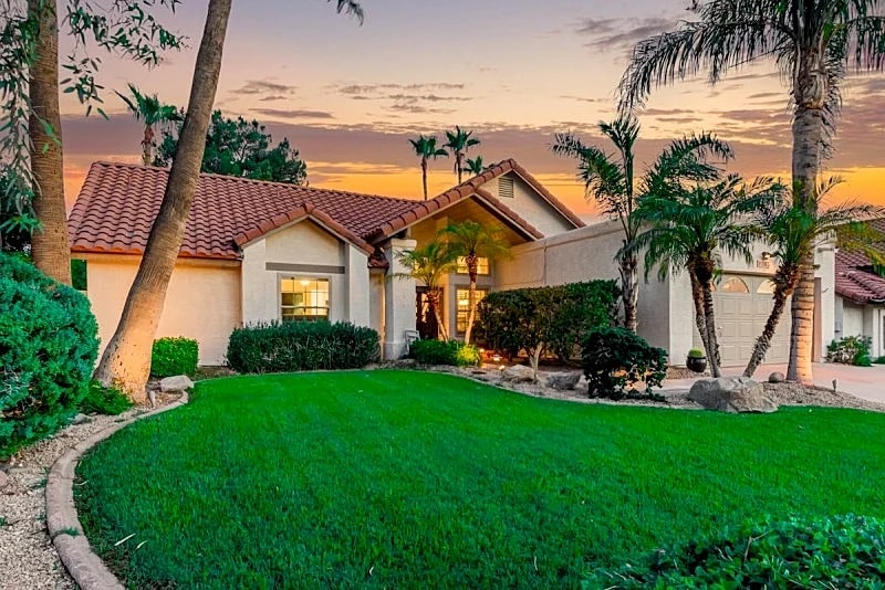Heated Pool, Hot Tub and Putting Green! 2 King Master Suites! in Scottsdale, Arizona, United States — photo 3