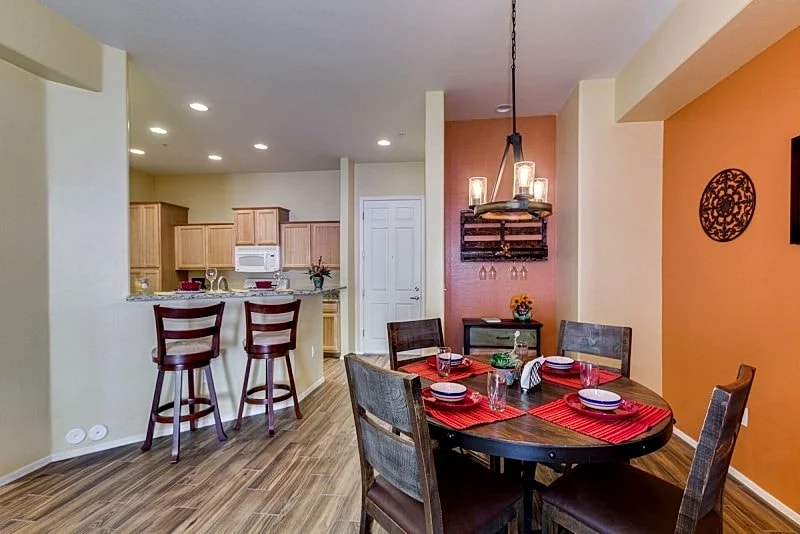 SPECTACULAR Ground Floor Condo Facing gorgeous COURTYARD! in Surprise, Arizona, United States — photo 4