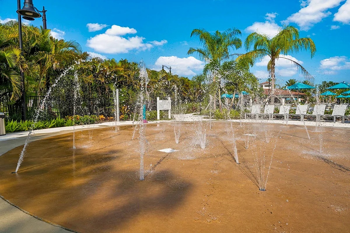 Gentle Breeze at Vista Cay Resort – Orlando Escape in Orlando, Florida, United States — photo 2