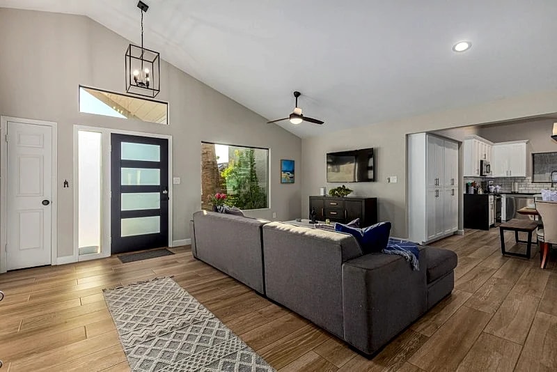 Spectacular! Putting Green, and Covered Outdoor Living! in Santan, Arizona, United States — photo 5