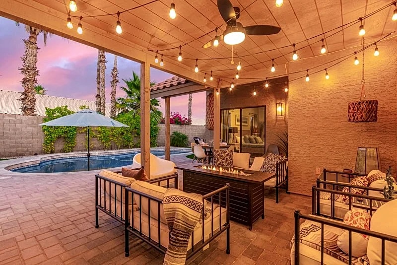 Spectacular! Putting Green, and Covered Outdoor Living! in Santan, Arizona, United States — photo 2