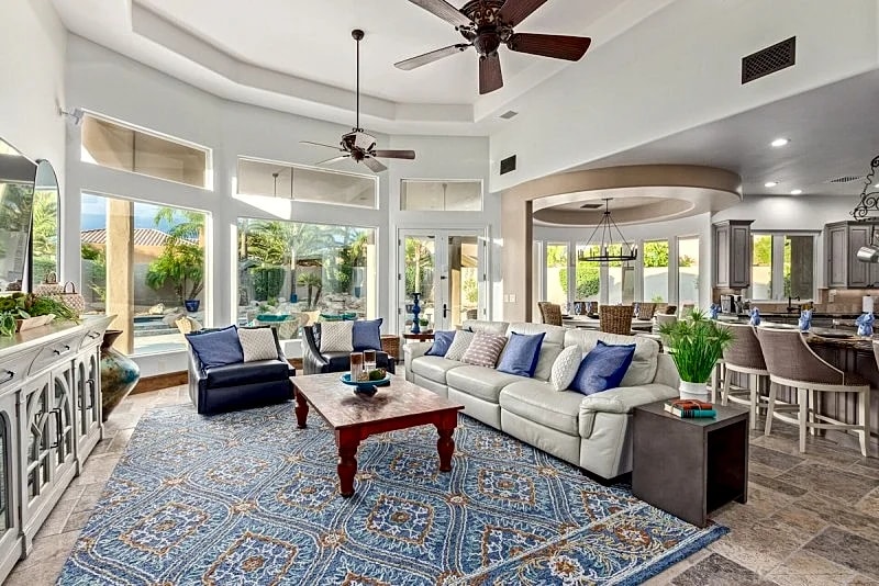Red Mountain Private Sanctuary! Heated Pool, Spa and Putting Green! 2 Primary Suites! in Mesa, Arizona, United States — photo 4